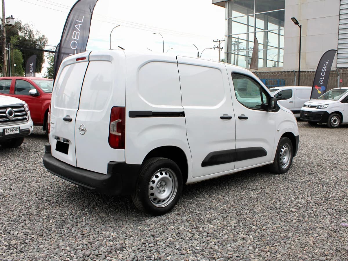 OPEL Combo 1.8 2023 - Imagen 9