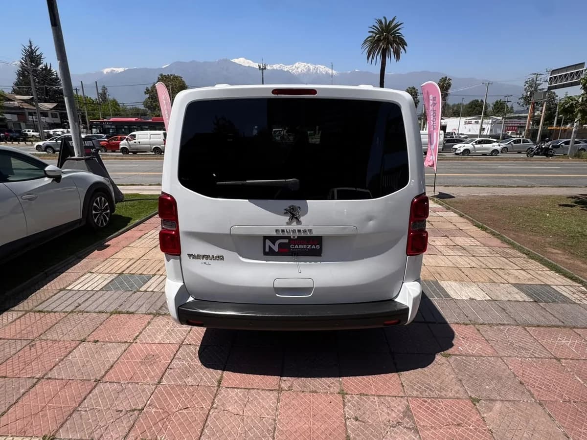PEUGEOT Traveller Bussinnes 2.0 MT 2021 - Imagen 3