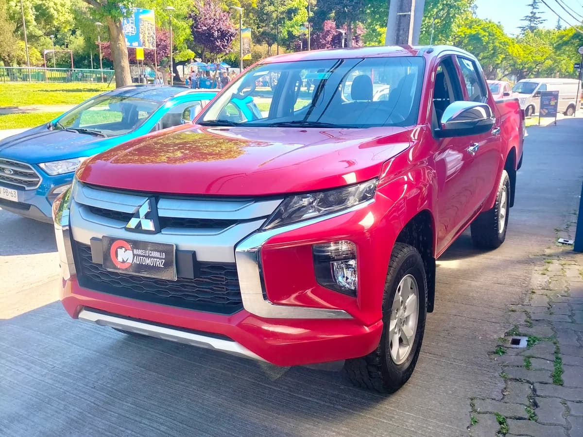 MITSUBISHI L200 KATANA CRT DAKAR CRS 2.4 TD 4X4 MT 2023 - Imagen 2