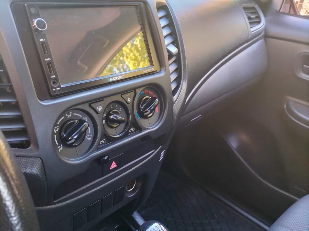 MITSUBISHI L200 KATANA CRT DAKAR CRS 2.4 TD 4X4 MT 2023 - Imagen 9