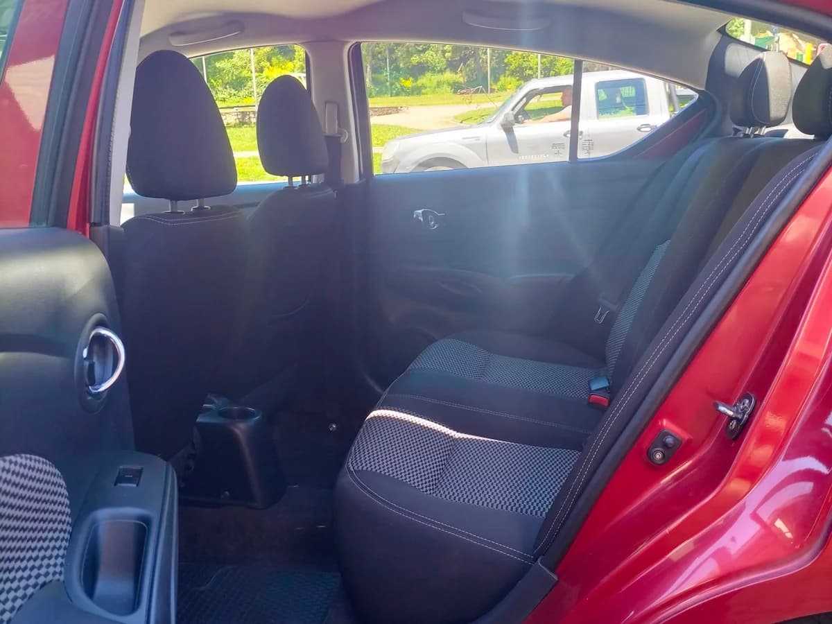NISSAN Versa SENSE 1.6 2018 - Imagen 6