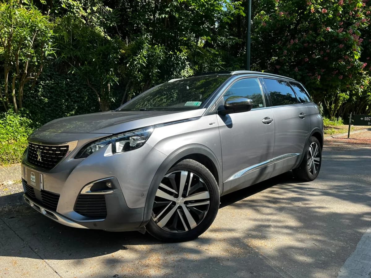 Peugeot 5008 Gt- Line 2.0L BlueHDI EAT8 4x2 7P año 2018 - Imagen 1