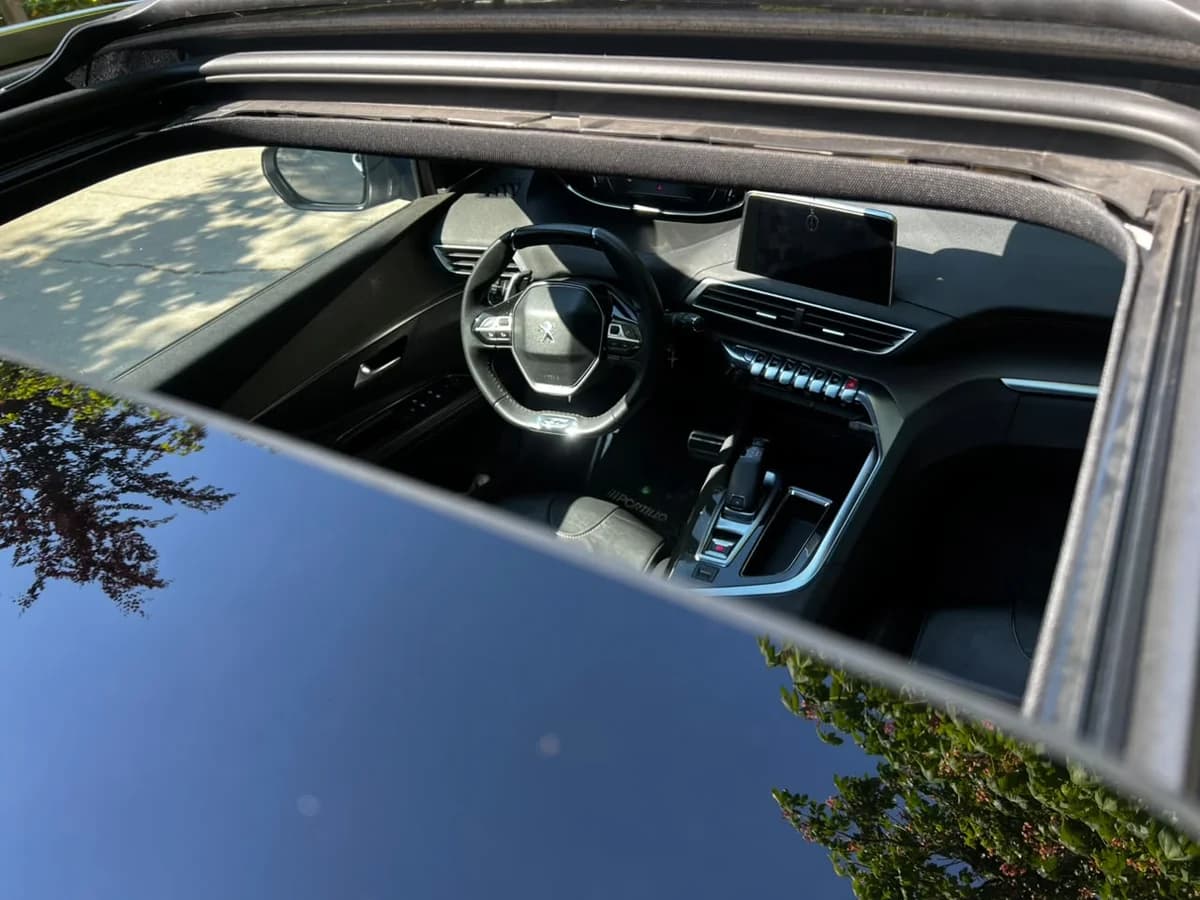 Peugeot 5008 Gt- Line 2.0L BlueHDI EAT8 4x2 7P año 2018 - Imagen 2