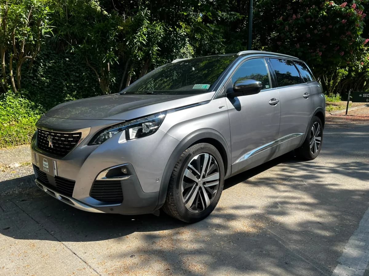 Peugeot 5008 Gt- Line 2.0L BlueHDI EAT8 4x2 7P año 2018 - Imagen 11