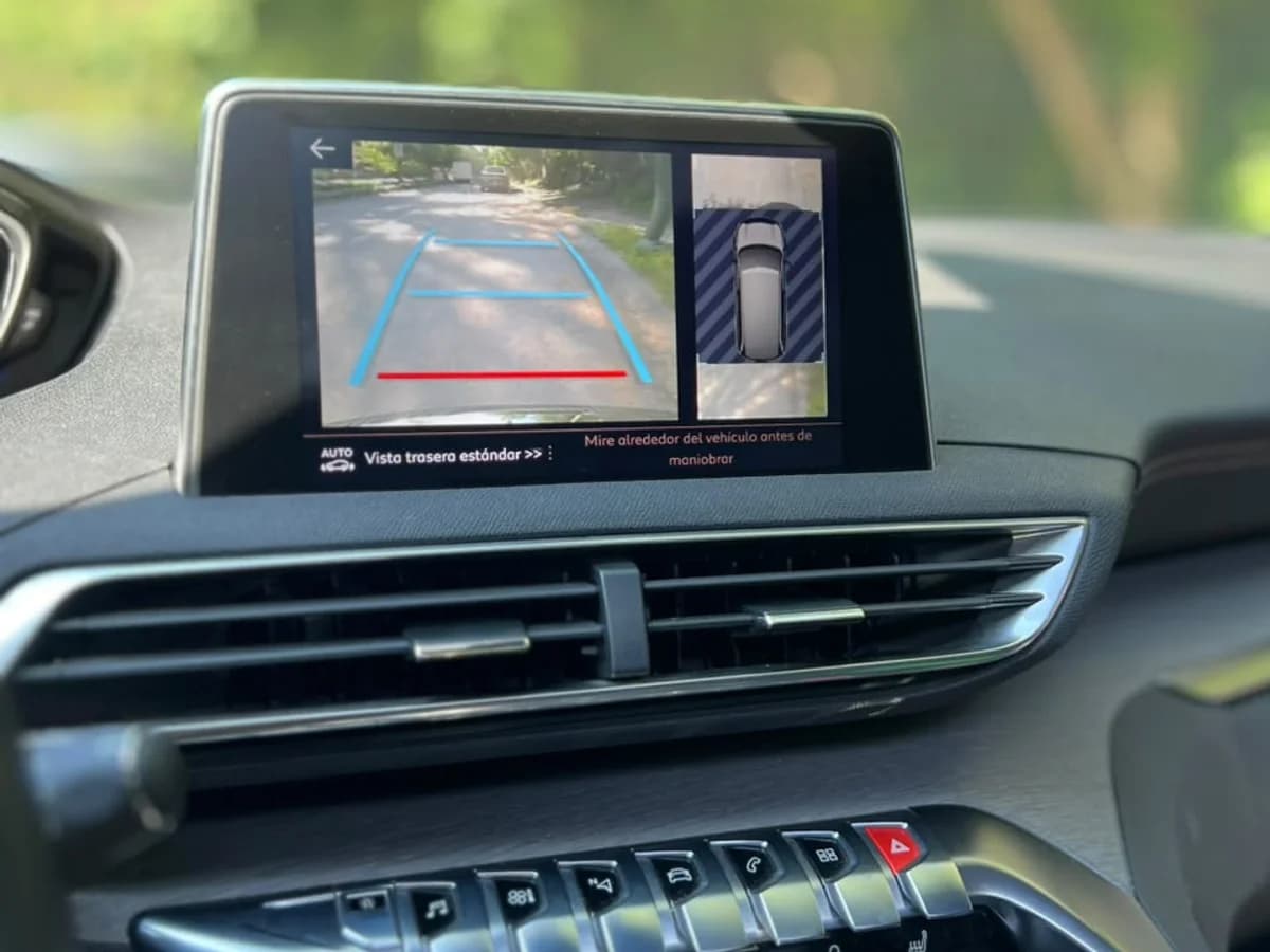 Peugeot 5008 Gt- Line 2.0L BlueHDI EAT8 4x2 7P año 2018 - Imagen 16