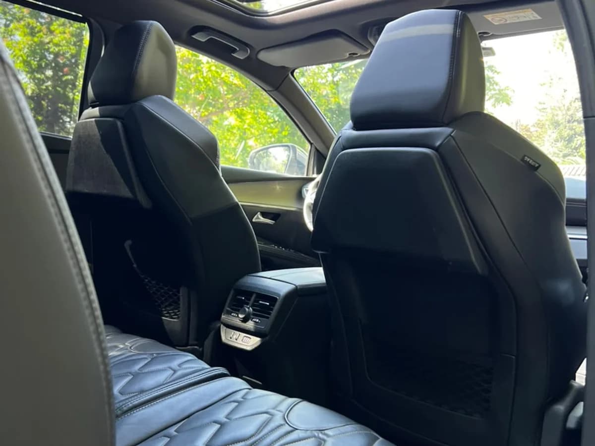 Peugeot 5008 Gt- Line 2.0L BlueHDI EAT8 4x2 7P año 2018 - Imagen 23