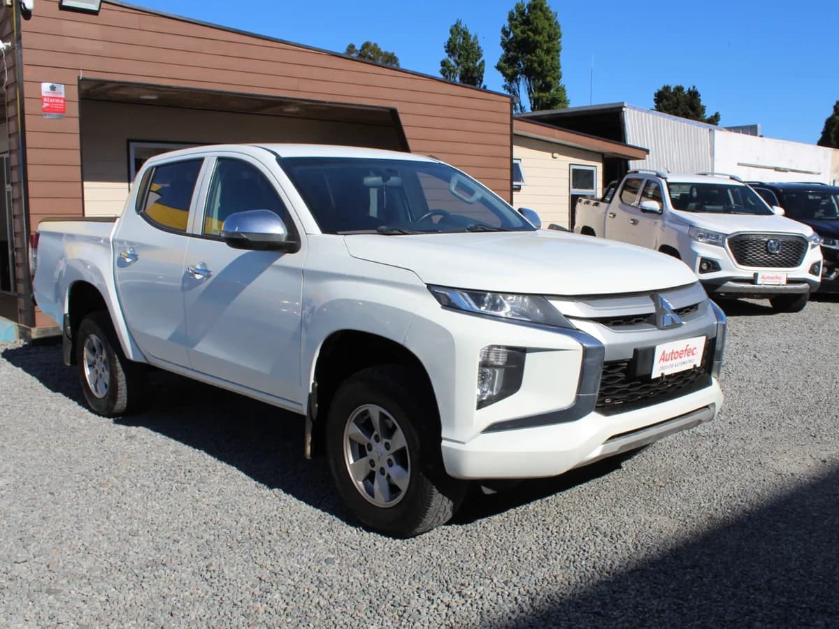 MITSUBISHI L200 KATANA CRT 4X4 2.4 2021 - Imagen 4