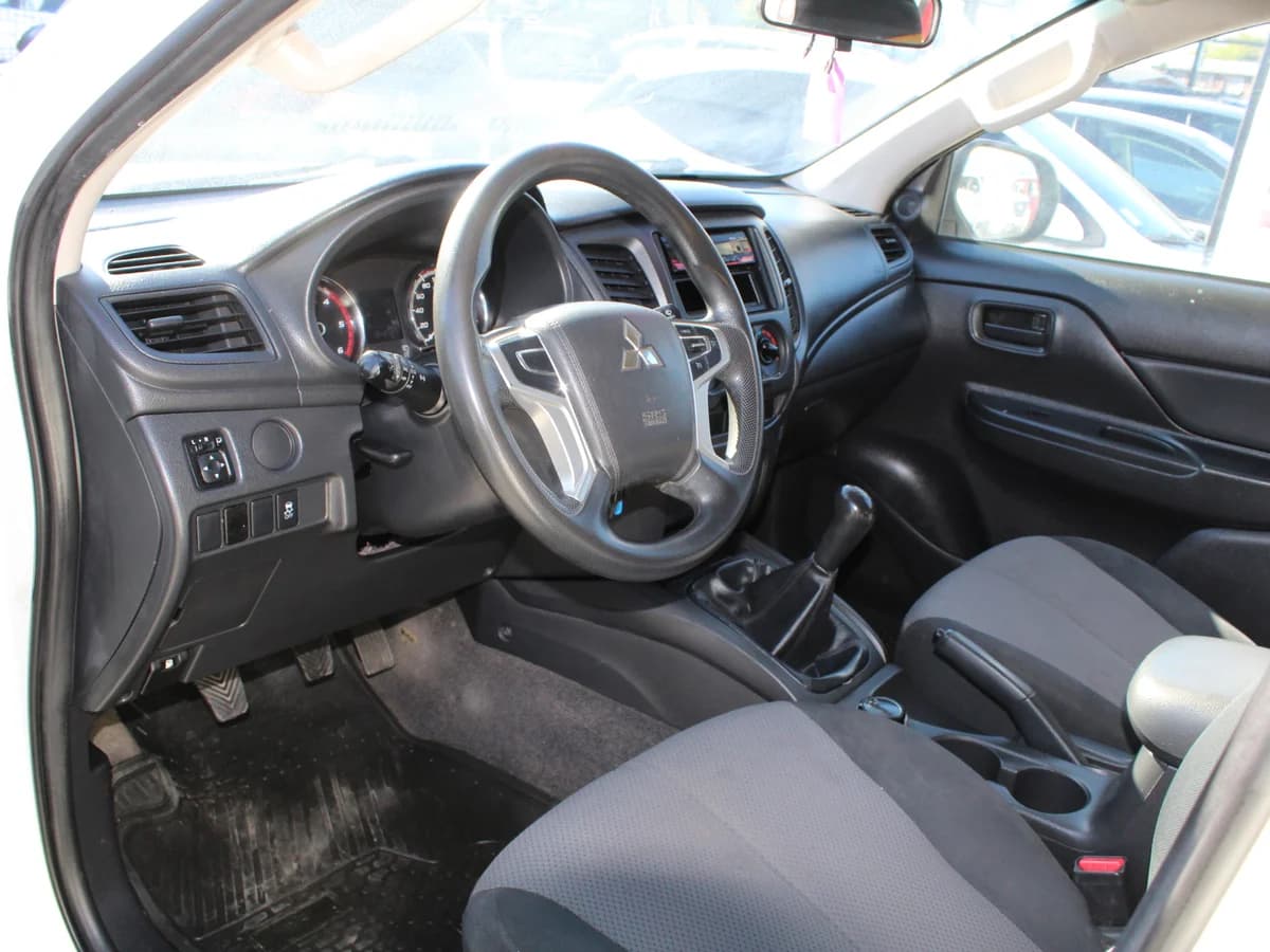 MITSUBISHI L200 KATANA CRT 4X4 2.4 2021 - Imagen 10
