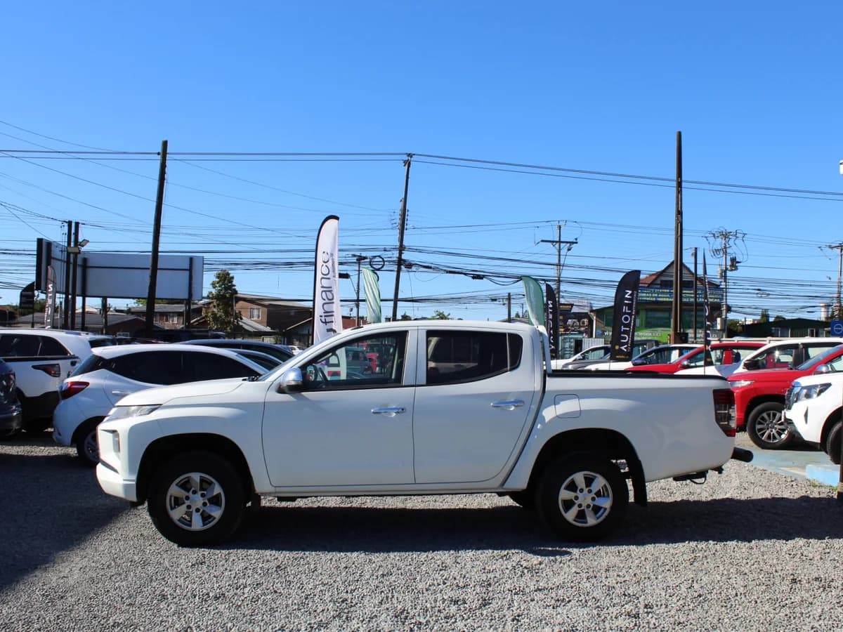 MITSUBISHI L200 KATANA CRT 4X4 2.4 2021 - Imagen 11