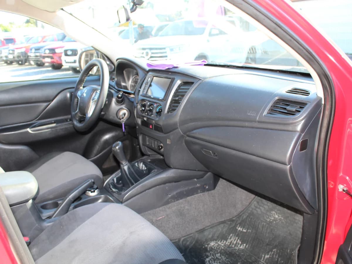 MITSUBISHI L200 KATANA CRT 2.4 2022 - Imagen 5