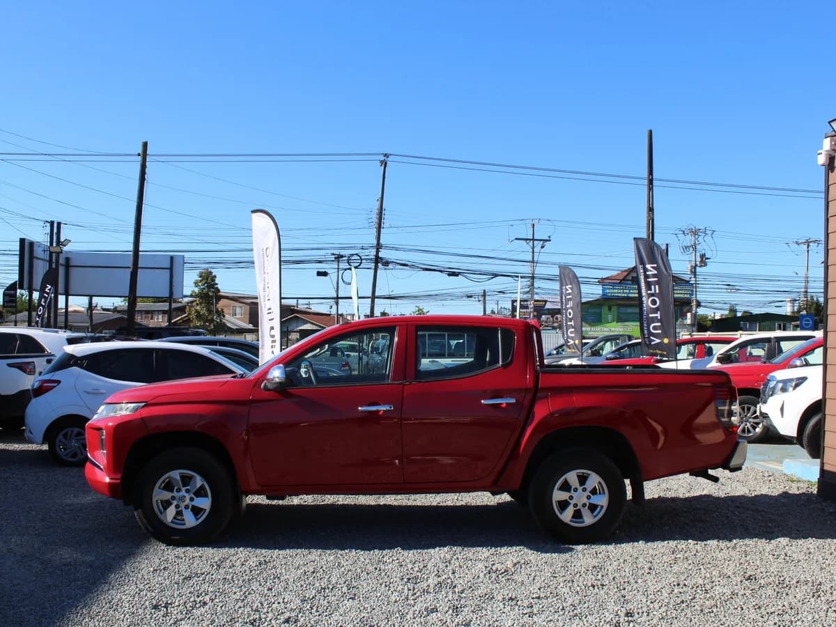 MITSUBISHI L200 KATANA CRT 2.4 2022 - Imagen 12