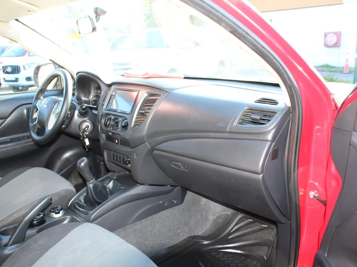 MITSUBISHI L200 KATANA CRT 4X4 2.4 2023 - Imagen 5