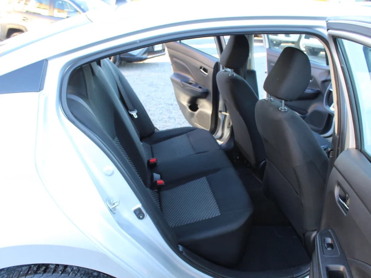 NISSAN Versa SENSE 1.6 2021 - Imagen 7