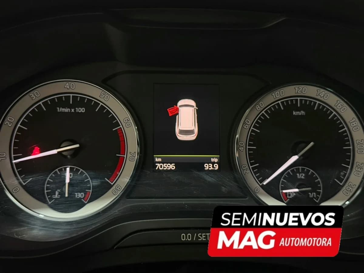 SKODA KODIAQ 4X4 2.0 AUT TSI DSG7 AT 5P 2019 - Imagen 11