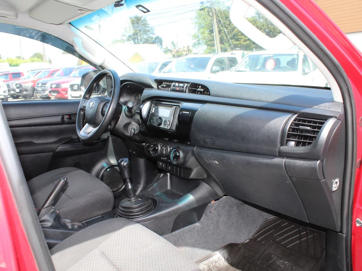 TOYOTA Hilux 2.4 DIESEL 4X4 2020 - Imagen 5