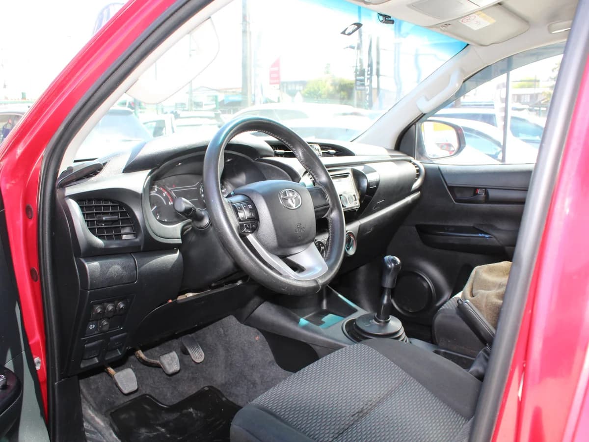 TOYOTA Hilux 2.4 DIESEL 4X4 2020 - Imagen 9