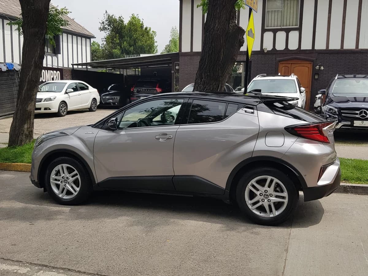 TOYOTA C-HR HEV 1.8 AT - Imagen 6