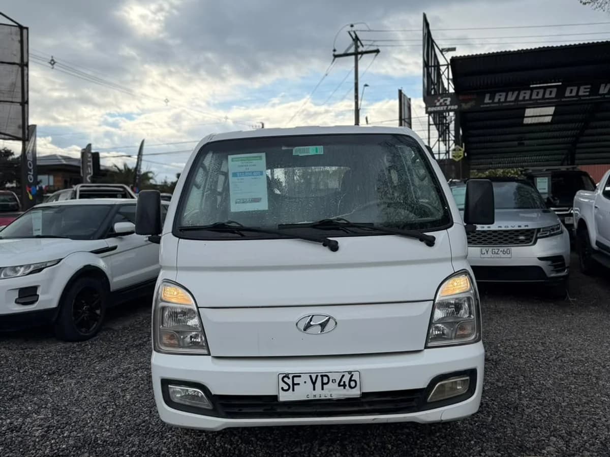 HYUNDAI PORTER 2.5 CRDI GL DC 2AB AC MT DIESEL 2022 - Imagen 22