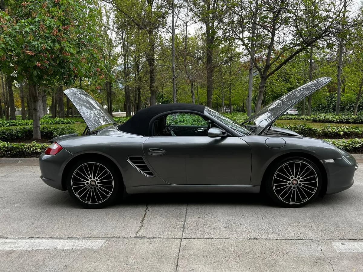 Porsche Boxster 2.7L MT5 240HP 2P año 2008 - Imagen 9