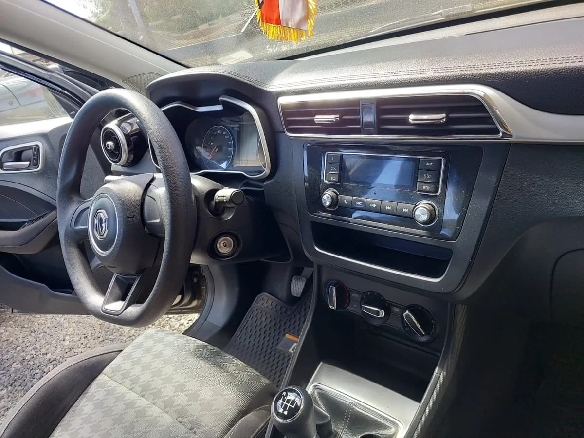 MG ZS 1.5L std 4x2 mt5 año 2025 - Imagen 8