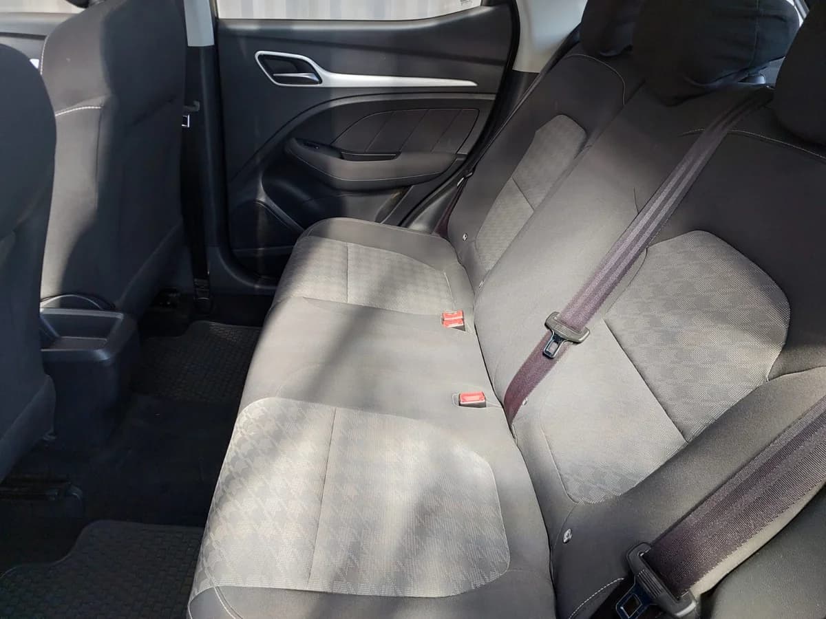 MG ZS 1.5L std 4x2 mt5 año 2025 - Imagen 12