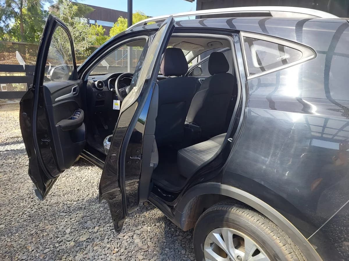 MG ZS 1.5L std 4x2 mt5 año 2025 - Imagen 15